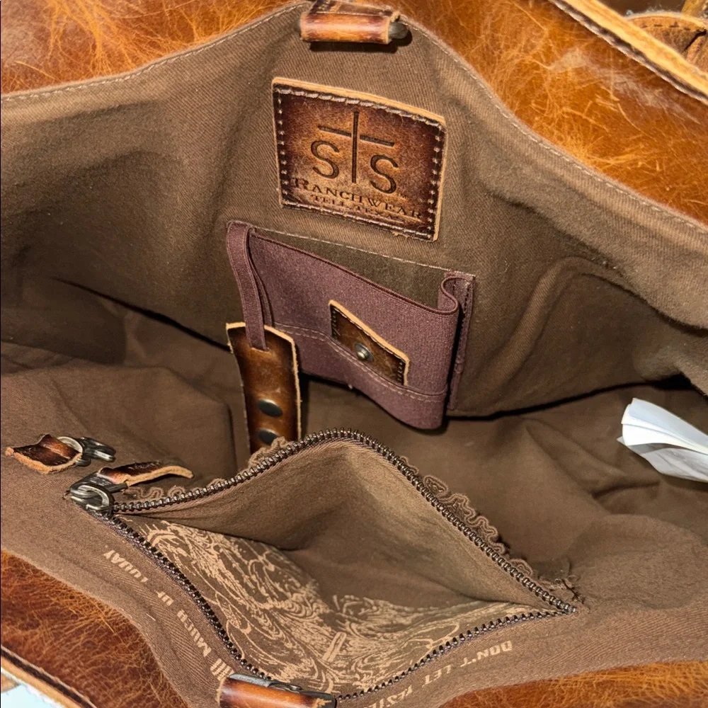 STS Ranchwear Spotted Cream and Brown Tote concealed carry - Picture 5 of 6